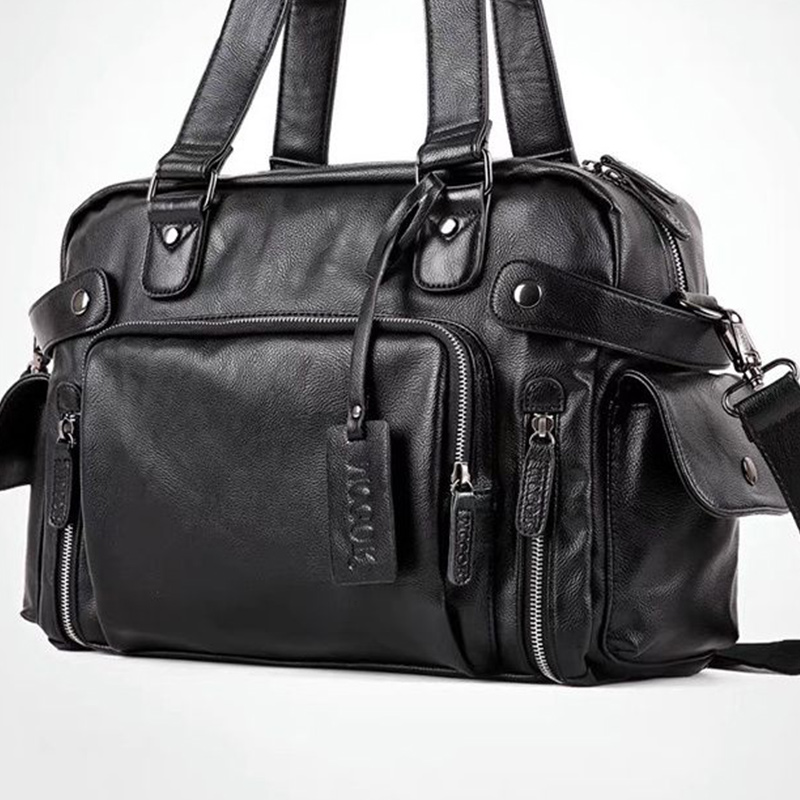 大容量の旅行バッグ